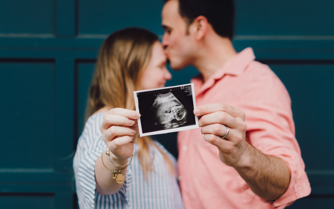 Cemas Jelang Kelahiran Anak Pertama? 7 Tips Ini Bantu Anda Mempersiapkan Diri Jadi Ayah Baru