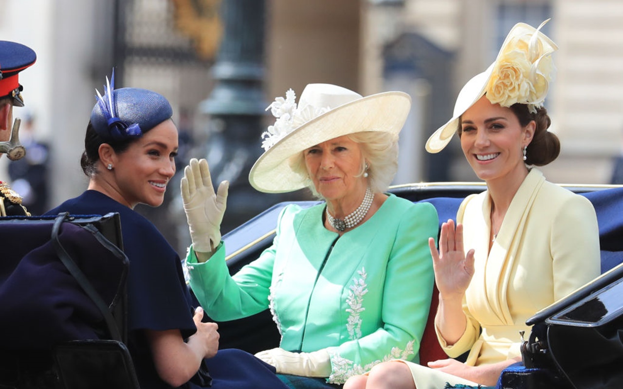 Bukti Perbedaan Perlakuan Camilla pada Kate Middleton dan Meghan Markle