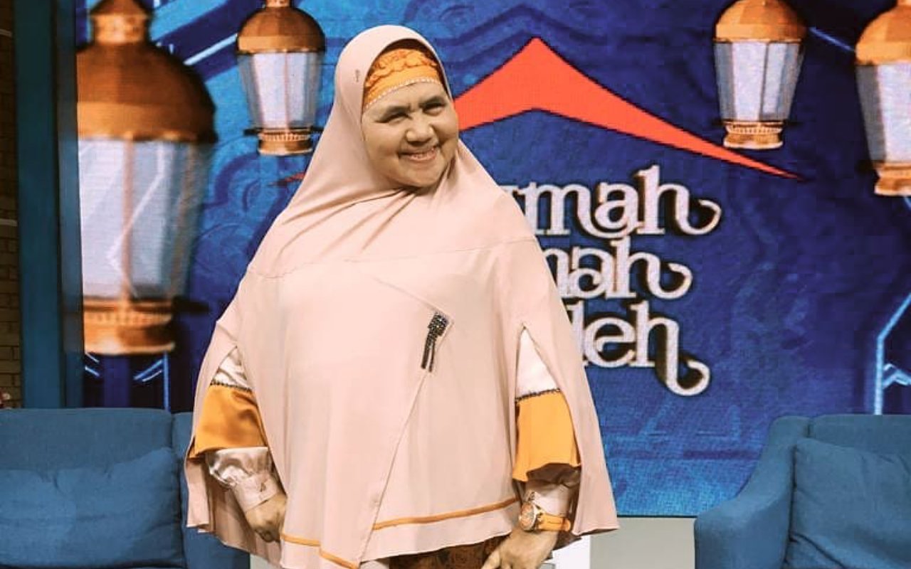 Diungkap Anak, Mamah Dedeh Tetap Tenang Hingga Sering Tertawa Usai Divonis Positif Covid-19
