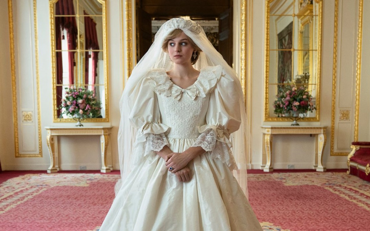 Emma Corrin Tanggapi Kritik dari Parlemen Inggris Soal Perannya sebagai Putri Diana di 'The Crown'