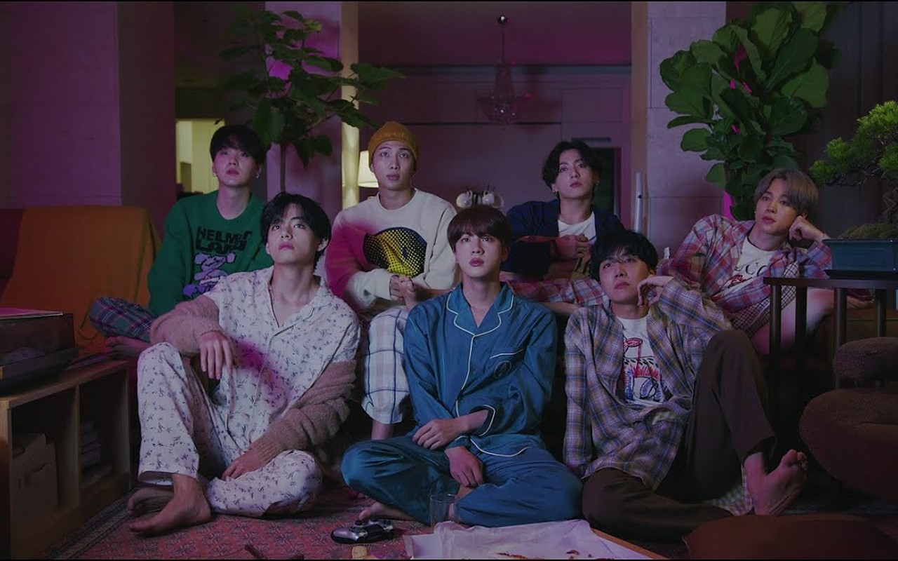 Wallpaper Bts 2021 Life Goes On Image ID 3