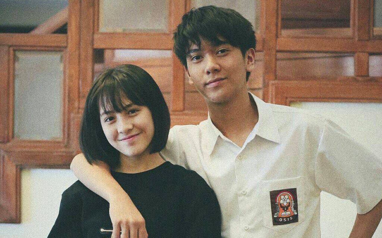 Interaksi Iqbaal Ramadhan dan Adhisty Zara Saat Live IG Bikin Gemes, Netter: Cute Siblings