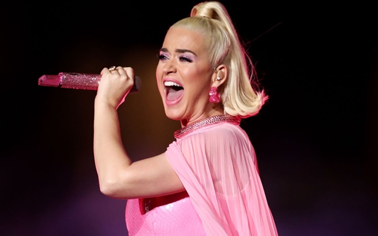 Katy Perry Dedikasikan Penampilan Perdana Usai Melahirkan Di AMA 2020 Untuk Sosok Ini