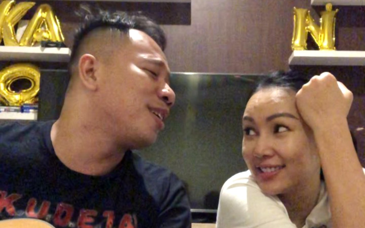Ngaku Bahagia Sudah Jadian, Kini Kalina Oktarani Ungkap Ketakutannya Jadi Pacar Vicky Prasetyo