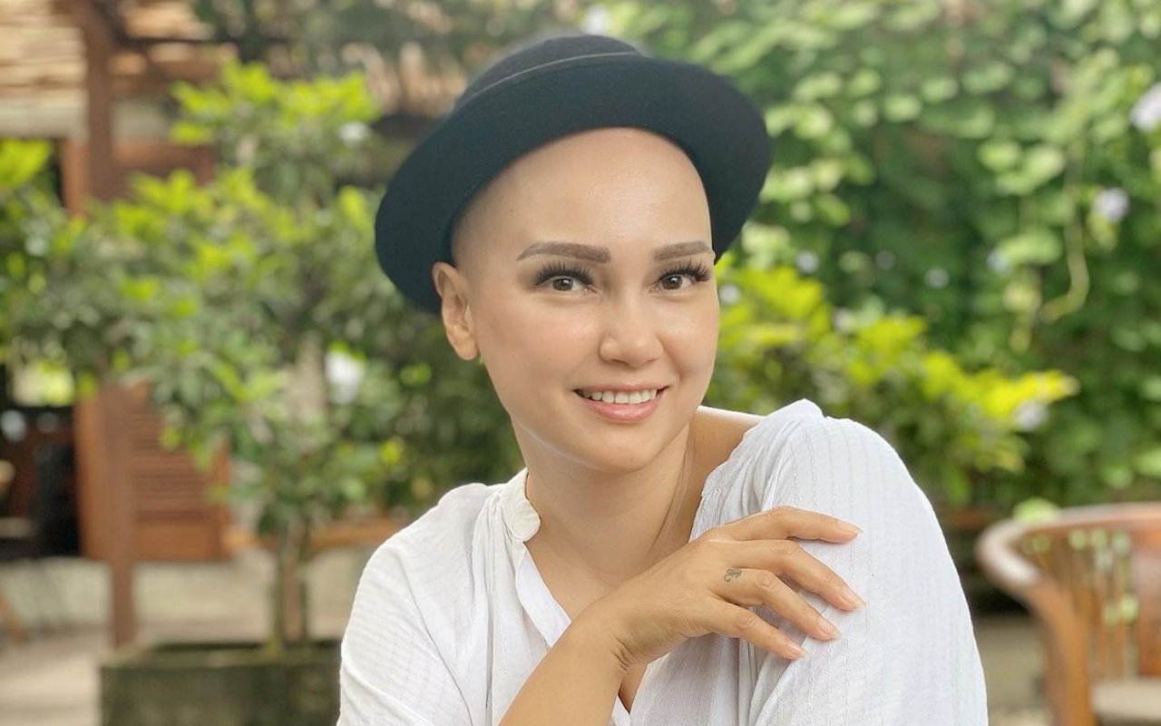 Dimaki Kena Kanker Karena Karma, Feby Febiola Ngaku Bahagia