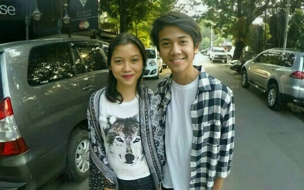 Foto Kencan Iqbaal Dilike 1,3 Juta Kali, Zidny 'Calon Istri' Ngemper Nyemil Mie Gerobak Bikin Salfok