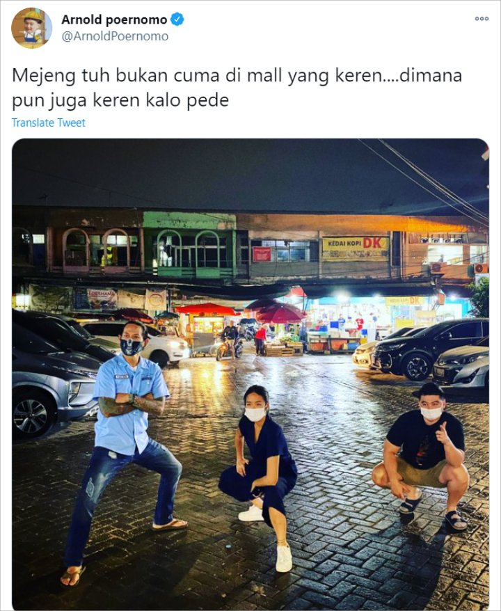 Gaya Mejeng Chef Arnold Disorot, Foto Kencan Iqbaal Ramadhan dan Zidny Banjir Like-Topik Pagi