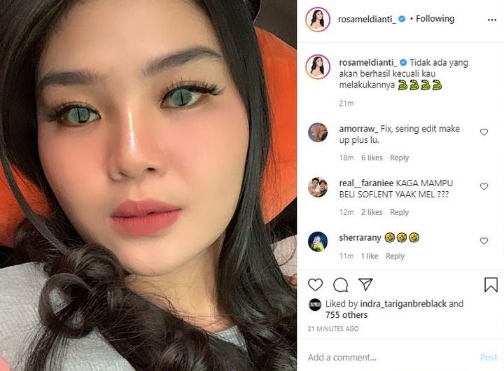 Penampilan Baru Rosa Meldianti