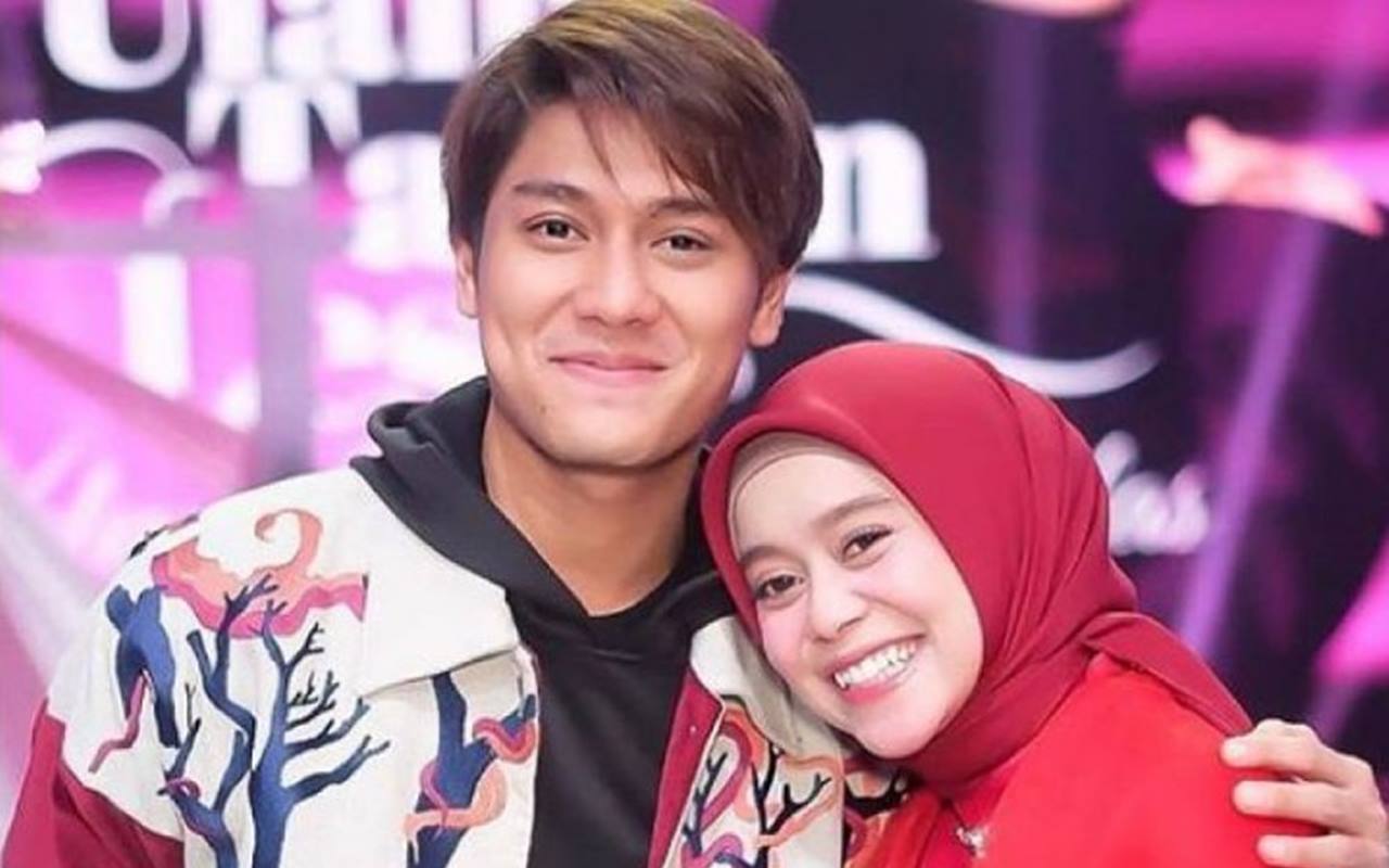 Lesty dan Rizky Billar Saling Umbar Foto 'Aib', Netizen Ngakak Berjamaah