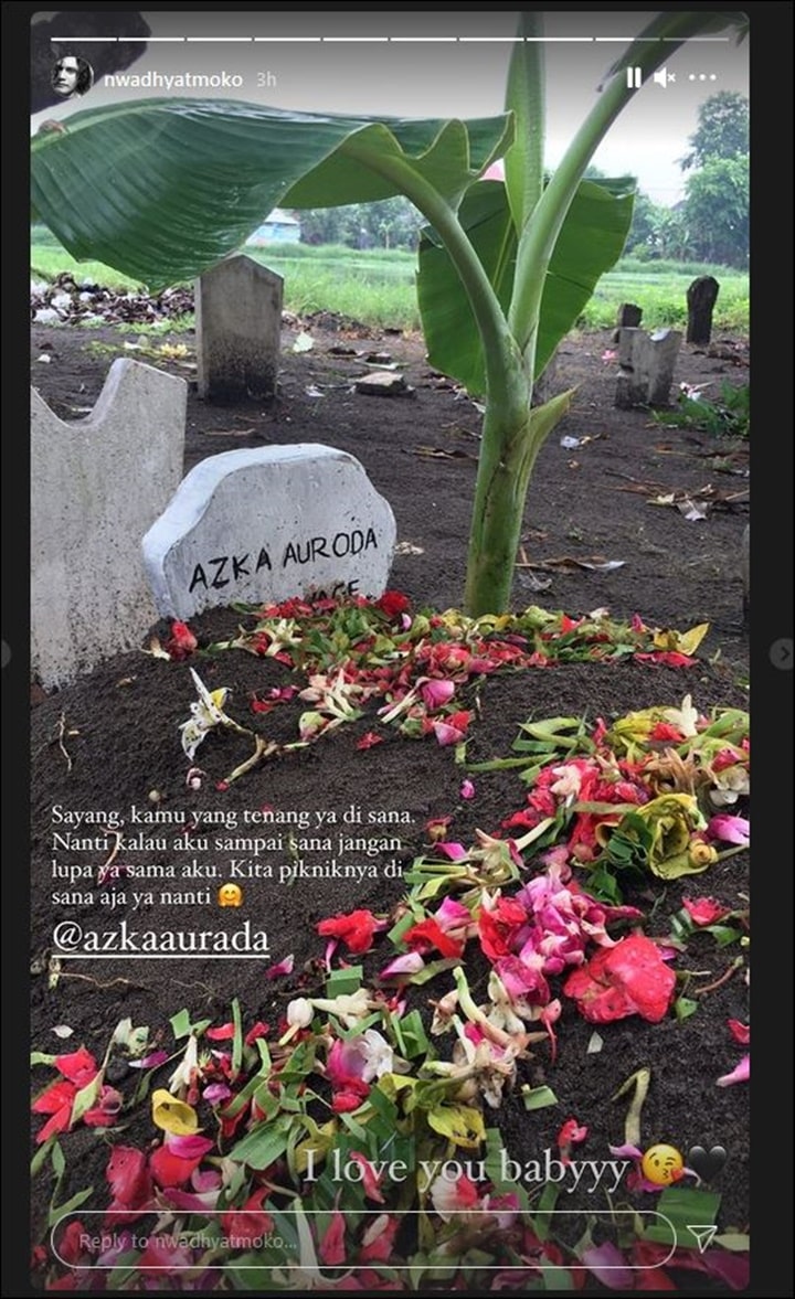 Makam Azka Aurada