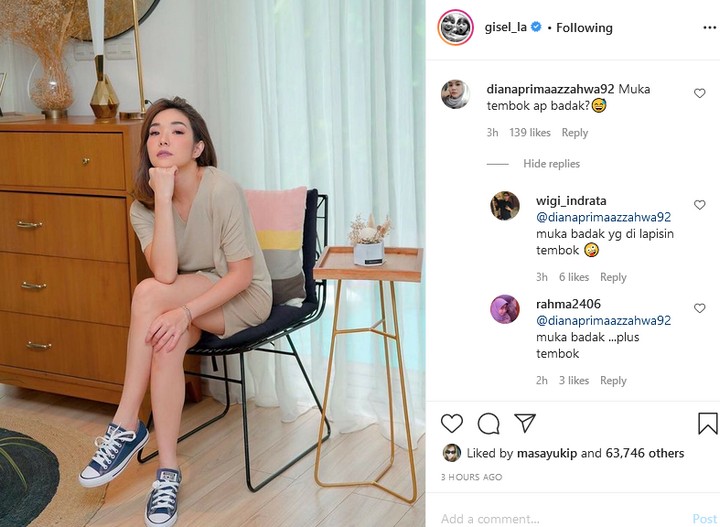 Gisel Diejek Muka Tembok