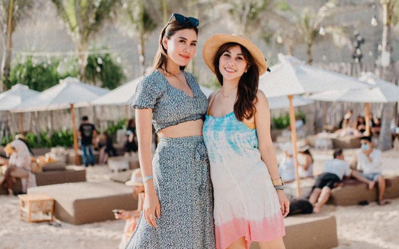 Syahnaz Sadiqah Pamer Momen Bertengkar Dengan Nisya Ahmad