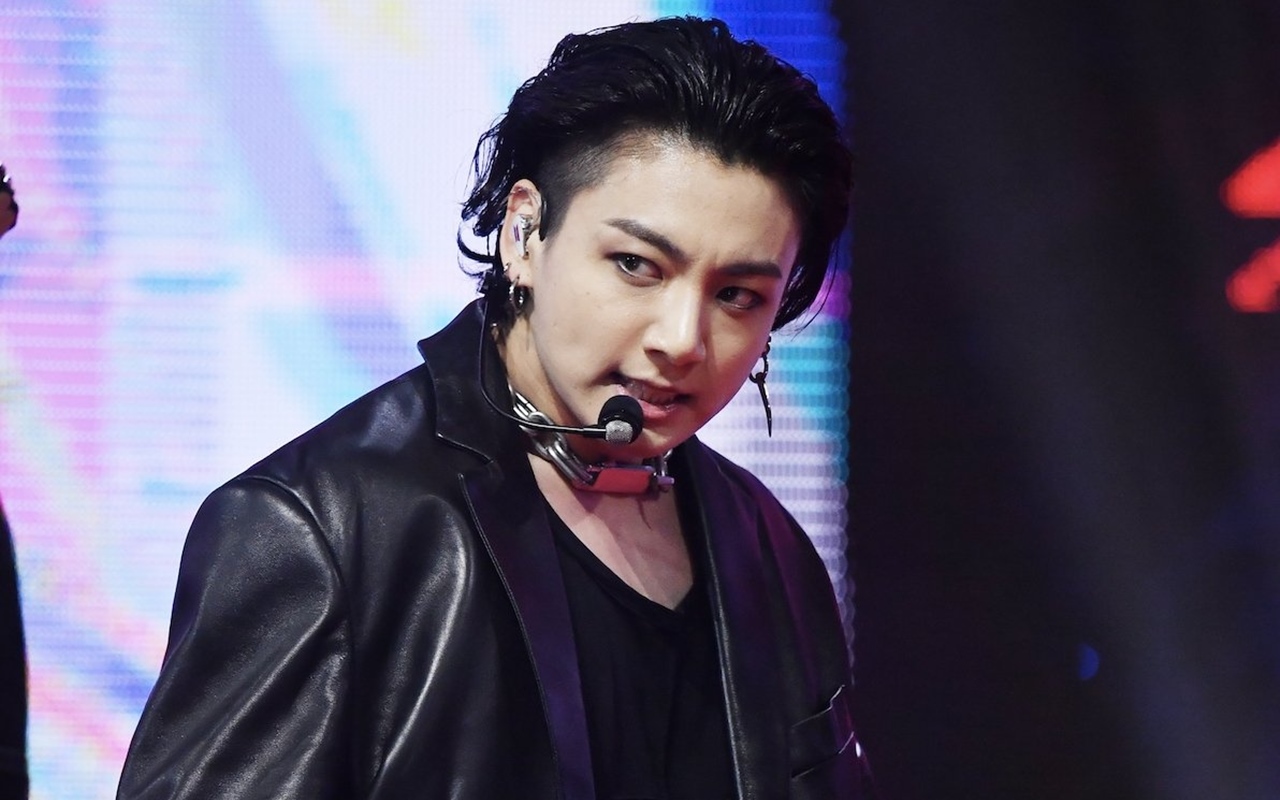 KBS Gayo Daechukje 2020: Jungkook BTS Seksi Umbar Dada Plus Rambut Berantakan