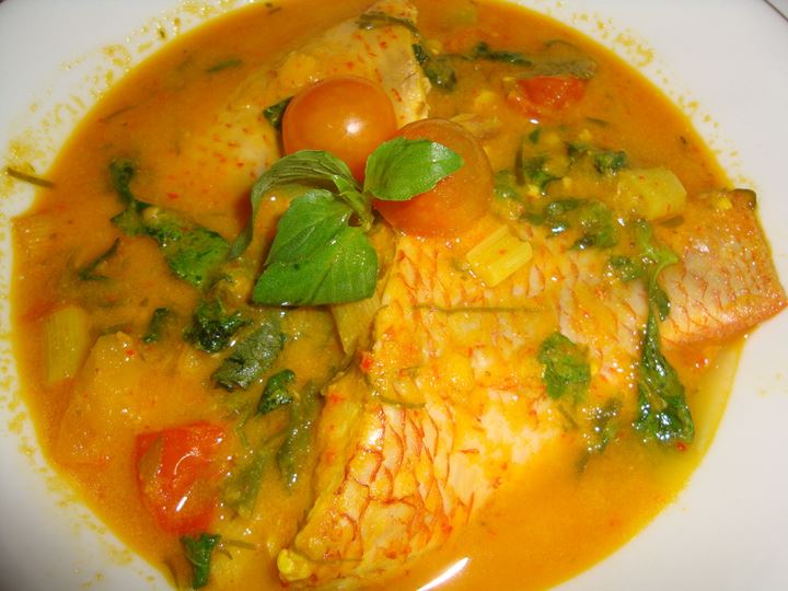 Ikan Masak Woku, Ambon