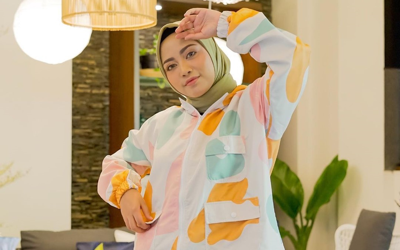 Rachel Vennya Jadi Trending Twitter, Story Endorse Sudah Lepas Hijab