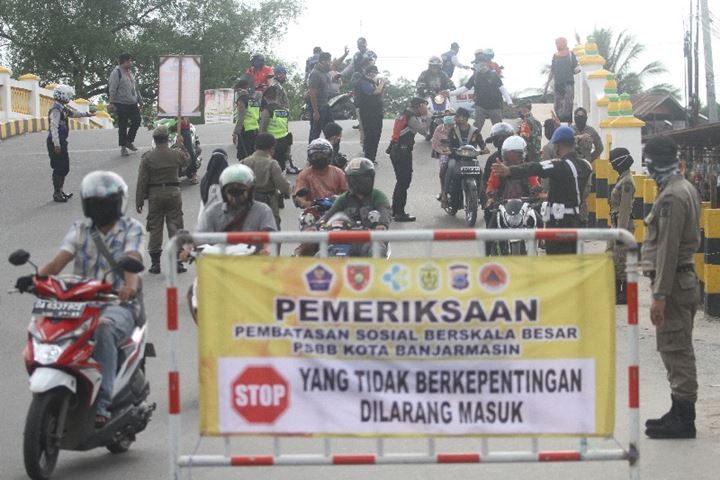Pemerintah Mulai Terapkan PSBB Imbas Pandemi