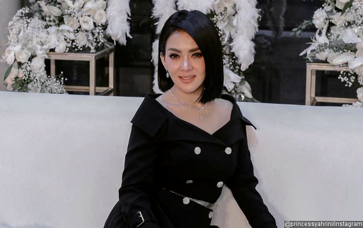 Syahrini Tersangkut Isu Video Syur Karena Polemik Kemunculan 'Papa Angkat'