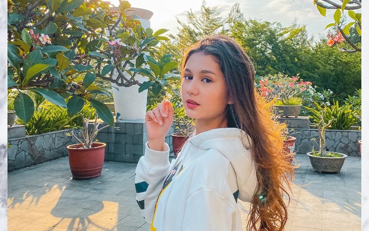 Zoe Abbas Dinilai Terlalu Muda Untuk Main Di Sinetron 'Buku Harian Seorang Istri' SCTV