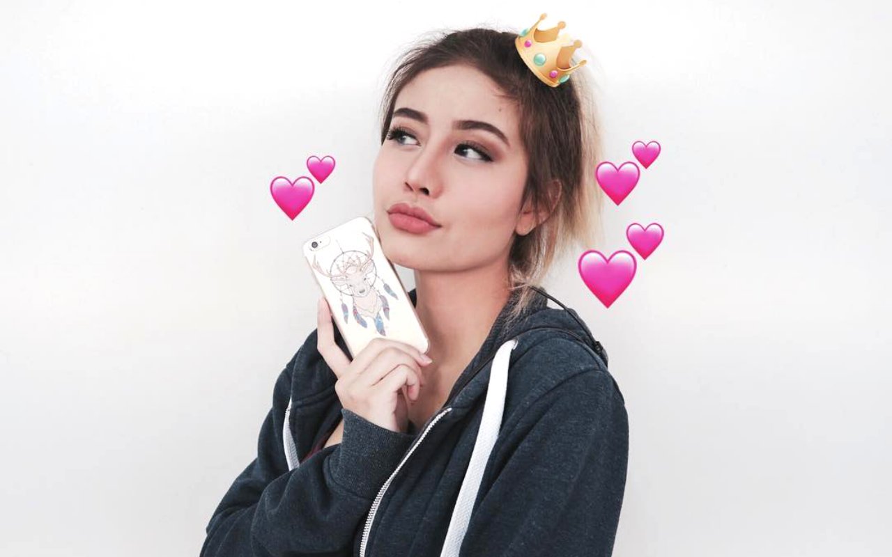 Awkarin Disebut Makin Cantik Saat Nikmati Liburan Bareng ...