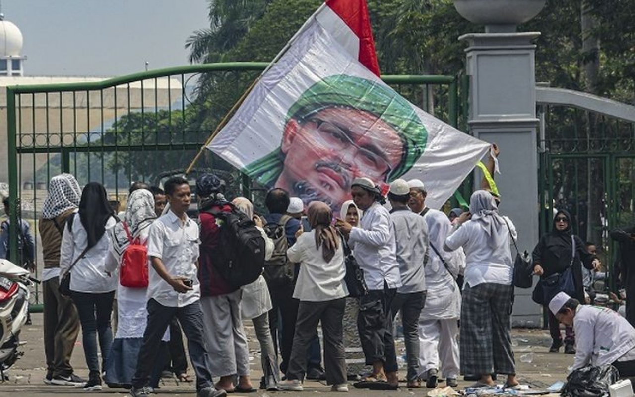 Usai Dibubarkan, FPI Langsung ‘Gercep’ Bangkit Pakai Nama Front Persatuan Islam