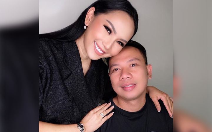 Vicky Prasetyo Sempat Dikabarkan Positif Covid-19, Cita Citata Tegur Iis Dahlia - Topik Pagi