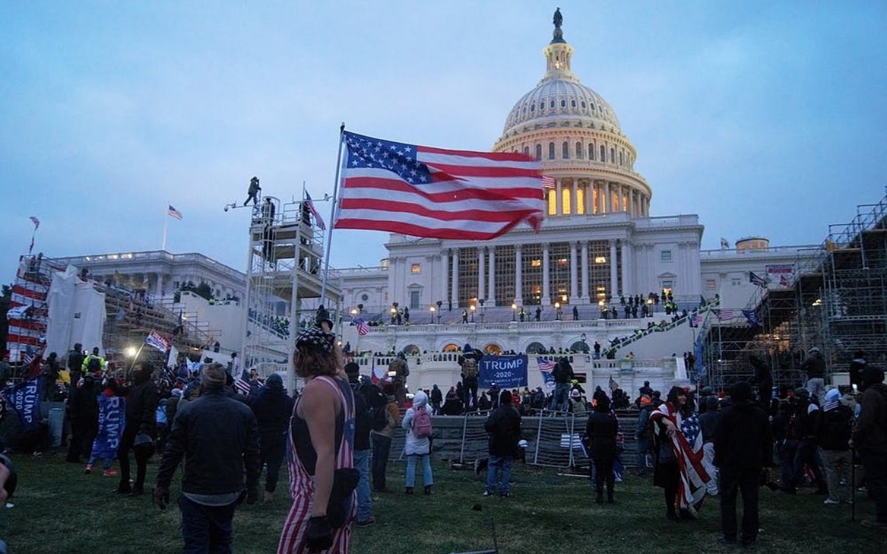 Kejaksaan AS Mulai Cari Aktor Kerusuhan Capitol, Trump Bisa Jadi Tersangka?