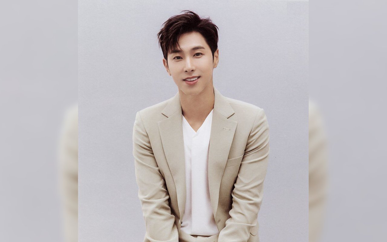 Yunho TVXQ Perlihatkan Ekspresi Sendu Sambil Kendarai Mobil Dalam Poster 'Need You Right Now'