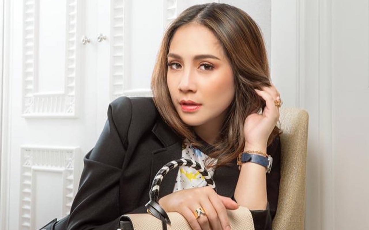 Nagita Cantik dengan Rambut Vintage di Iklan Dior 'Ratusan Juta', YouTube Korea Ini Sampai Terpukau