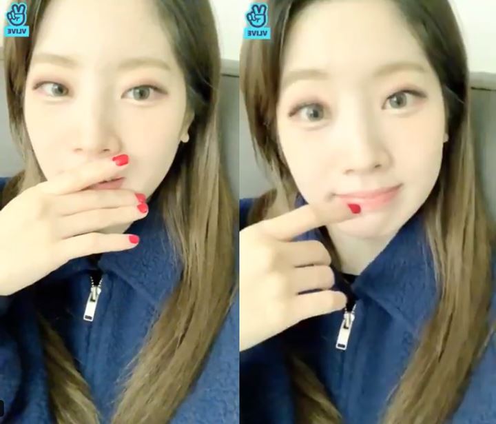 Bukan Tzuyu Maupun Mina, Identitas Sosok Misterius di Foto Member TWICE Ini Akhirnya Terungkap