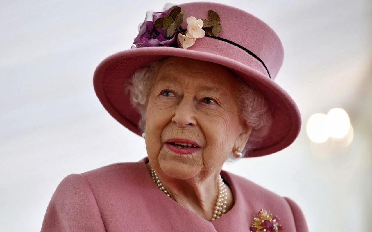 Staf Ratu Elizabeth II Dipenjara Usai Ketahuan Curi Barang dari Istana