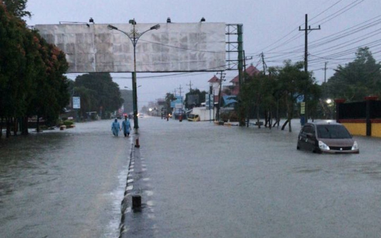 'Pray for Kalsel' Trending Imbas Banjir Setinggi 3 Meter, BMKG Ingatkan Potensi Hujan Masih Lebat