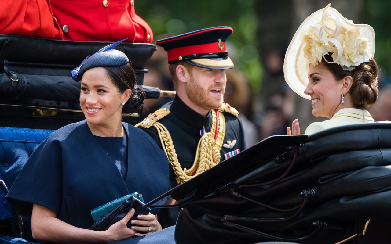 Meghan Markle dan Pangeran Harry Kirim Hadiah Ultah untuk Kate, Apa Isinya?