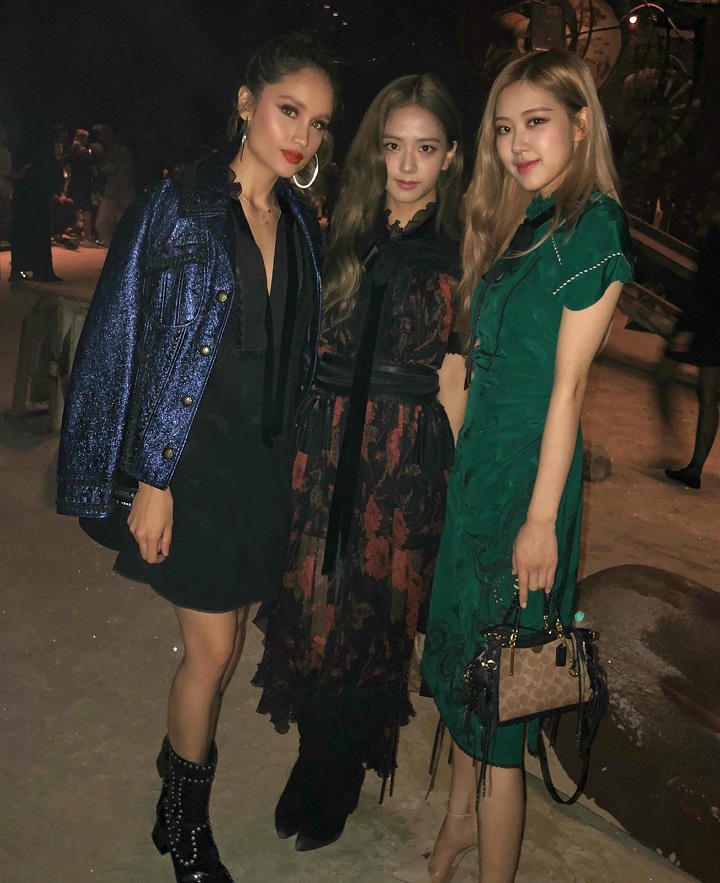 Cinta Laura Pamerkan Potret Lawas Bareng Jisoo dan Rose BLACKPINK, Nyatakan Ingin Ketemu Lagi