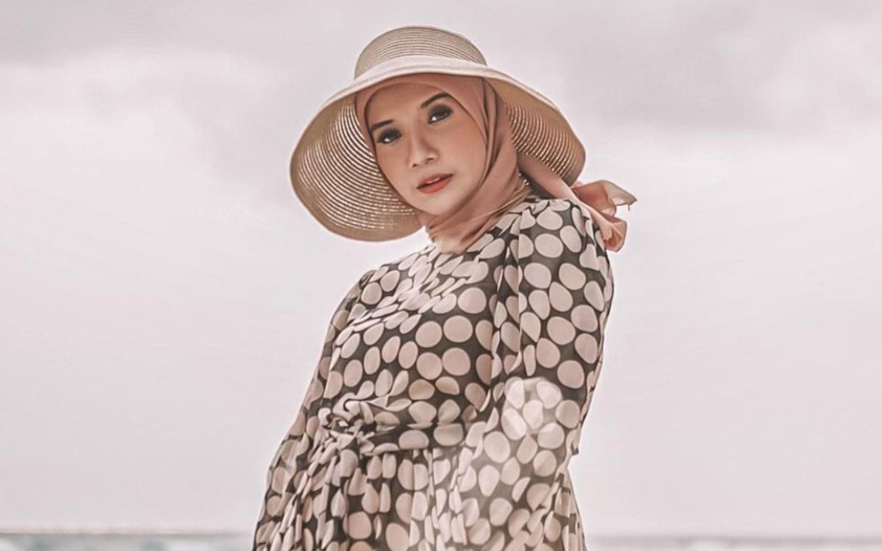 Gelar 7 Bulanan, Zaskia Sungkar Beberkan Jenis Kelamin Bayi Yang Dikandungnya