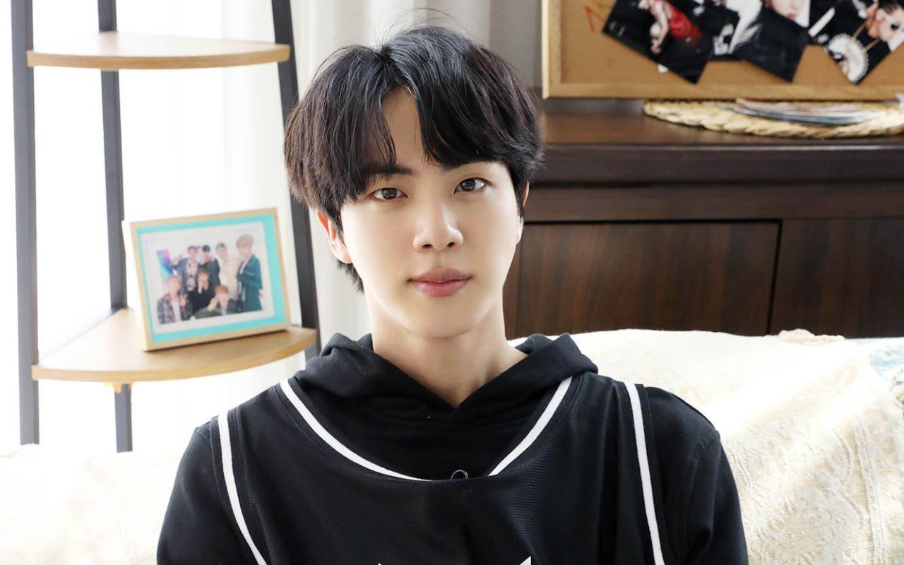 Jin BTS Blak-Blakan Akui Nggak Bisa Jelek, Rahasia Skincare Bikin Emosi