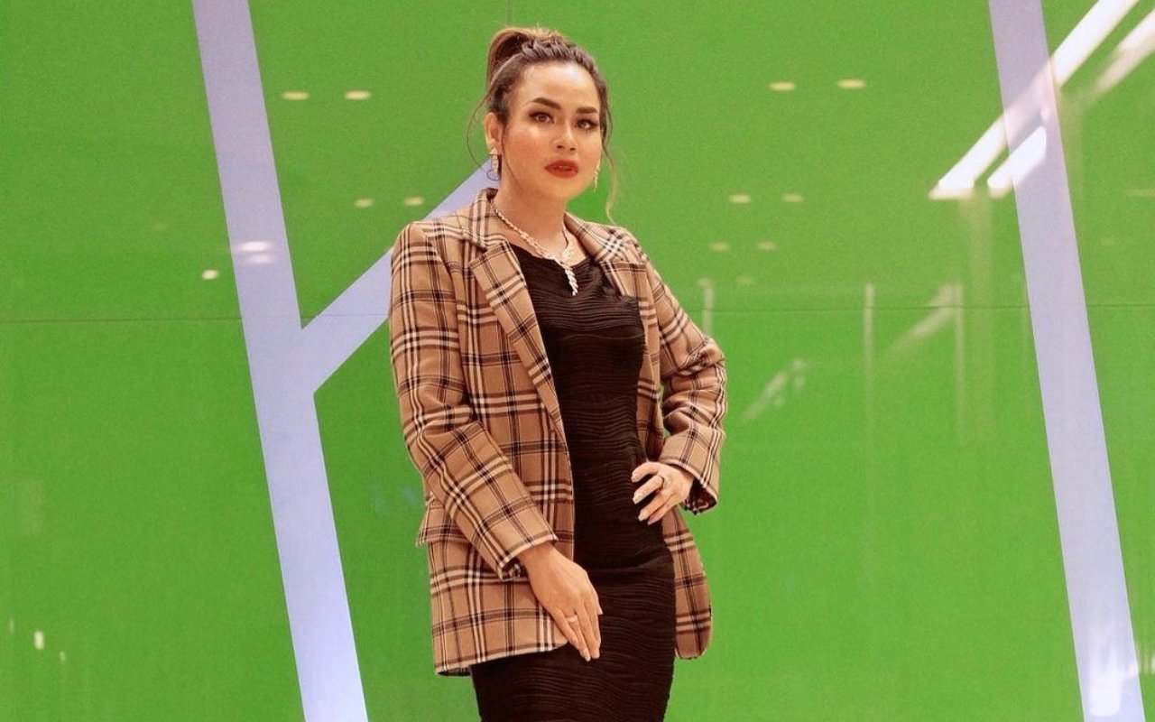 Melaney Ricardo Beber Kronologi Nomor WhatsApp Diretas, Pelaku Berkedok Pegawai Mini Market