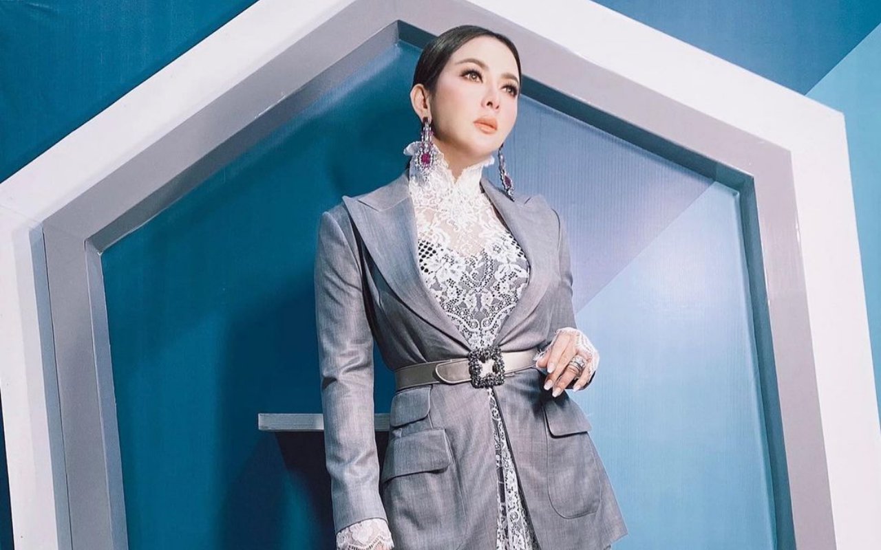 Syahrini Kembali Jadi Bulan-bulanan Haters, Cuma Bisa Pasrah dan Minta Pertolongan Tuhan