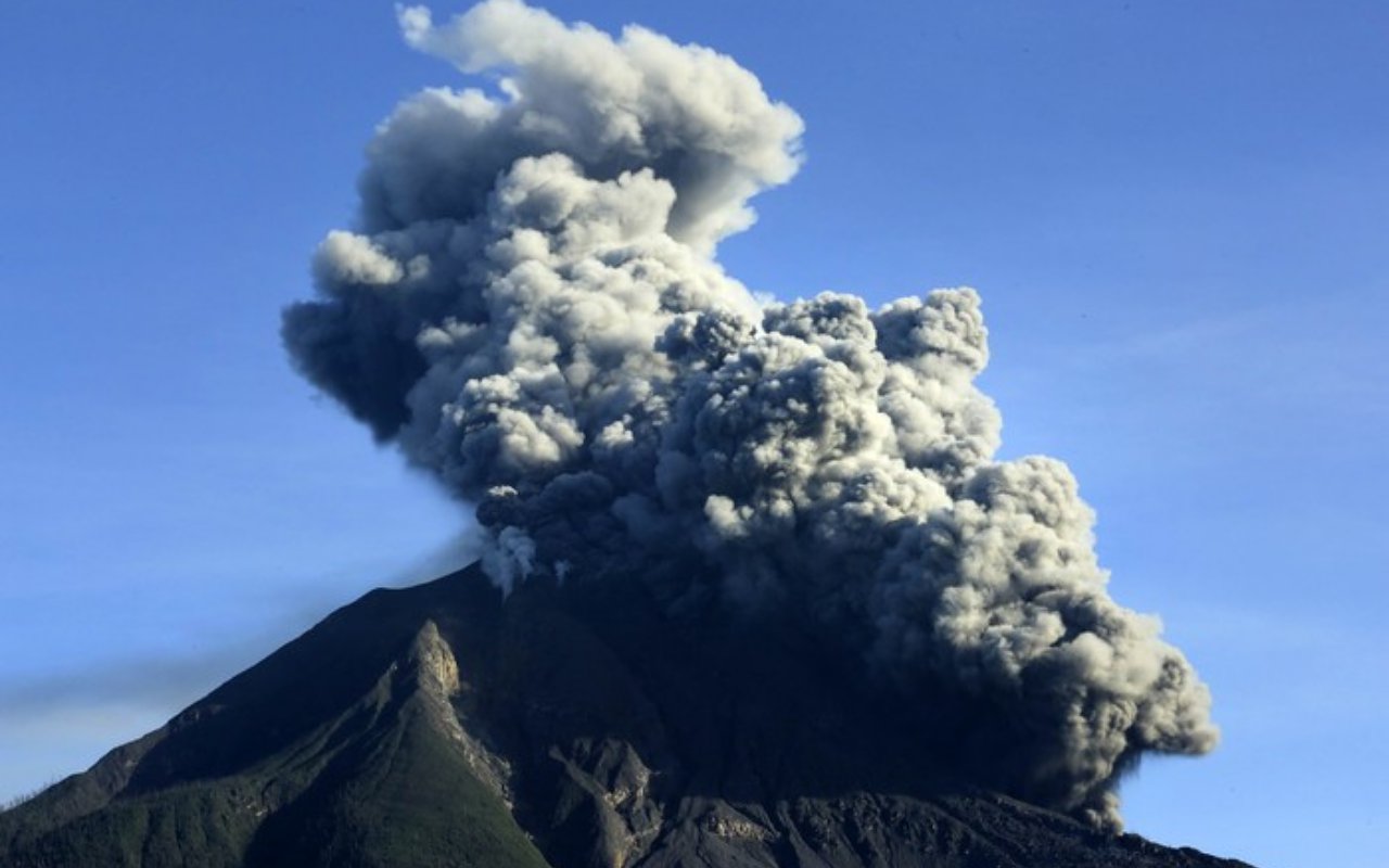 Siaga! Gunung Sinabung Sudah Meletus 22 Kali Di 2021, Ini Datanya