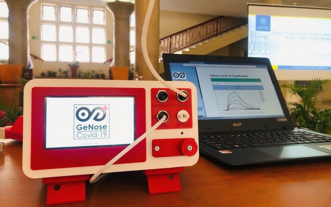 Menko Luhut Jajal Alat Tes COVID-19 GeNose yang Siap Dipakai Massal Februari, Apa Hasilnya?