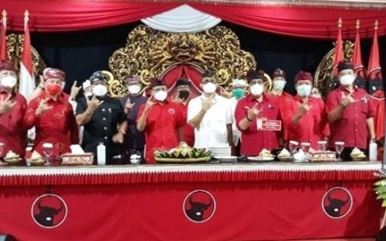 Tiup Lilin dan Suap-suapan Satu Sendok, Acara PDIP di Bali Berisiko Jadi Klaster Penularan Corona