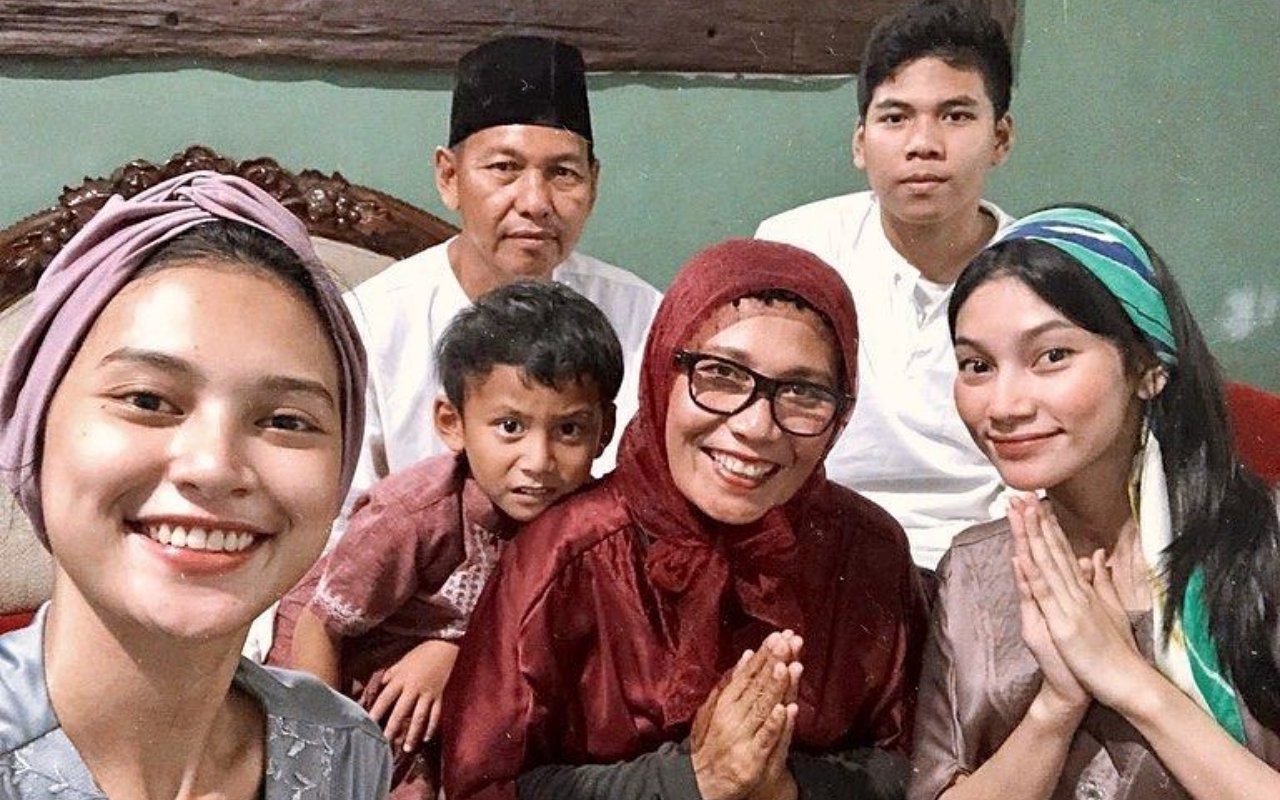 Ayah Bongkar Alasan Ibu Indah Permatasari Benci Arie Kriting, Gara-Gara