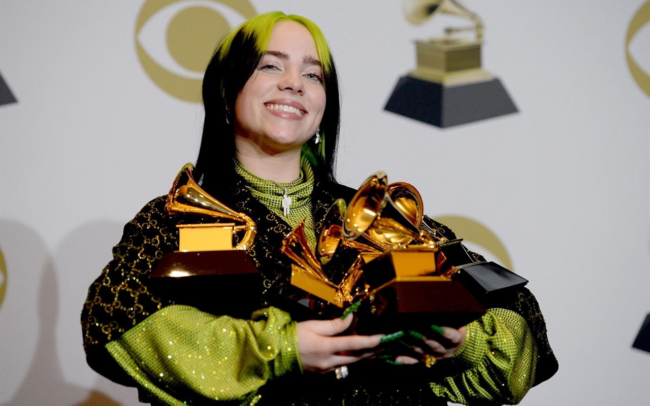 Benci Bentuk Tubuhnya Sejak Remaja, Billie Eilish Ceritakan Momen Minum Pil Diet Saat Umur 12 Tahun