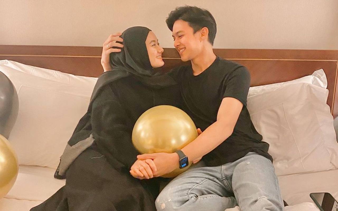 Gelar Acara 4 Bulan Kehamilan, Dinda Hauw Pamer Perut Buncit Bareng Kakak Ipar Cantik