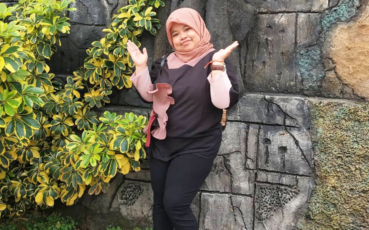 Video Rahmawati Kekeyi Nangis Mendadak Viral di TikTok, Momen Sujud di Kaki Ibunda Bikin Terenyuh