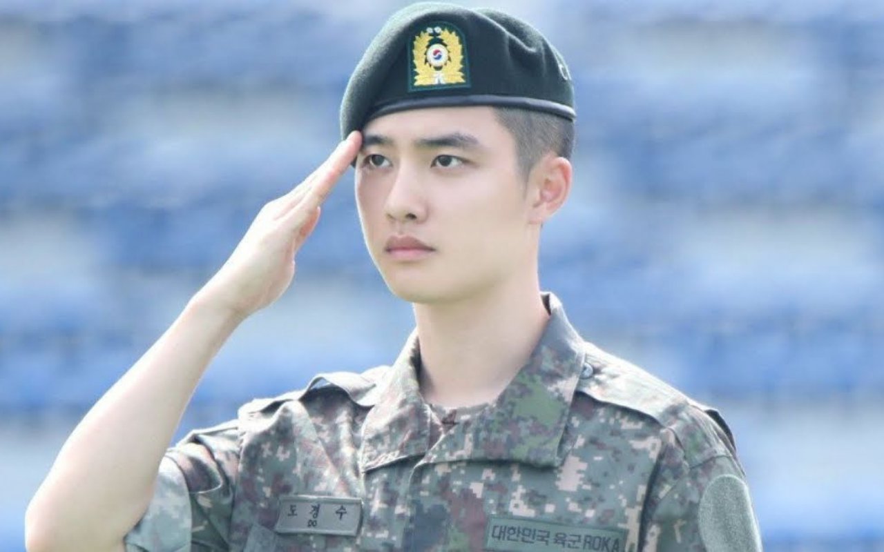 D.O. EXO Ungkap Rutinitasnya Sehari-Hari Selama Jalani Wajib Militer