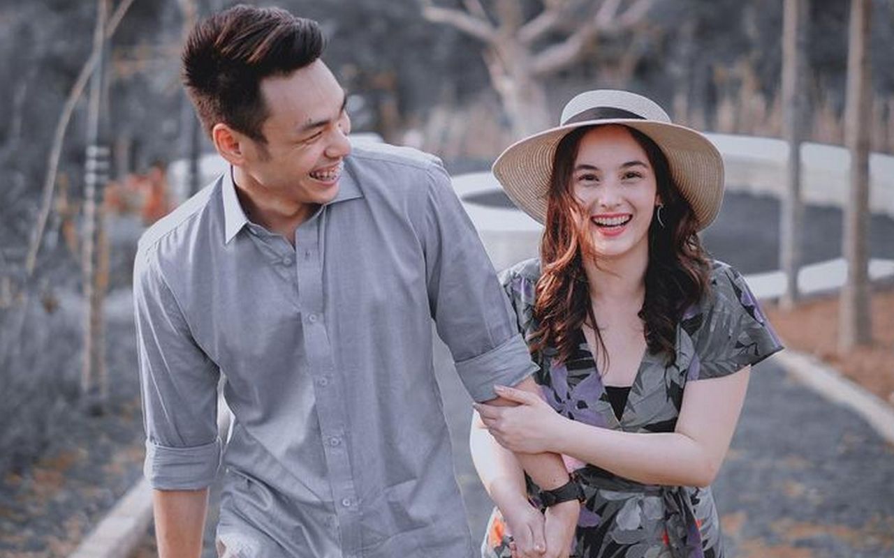 Rob Clinton Rayakan 730 Hari Jadian Super Romantis, Chelsea Islan: ILYSM!