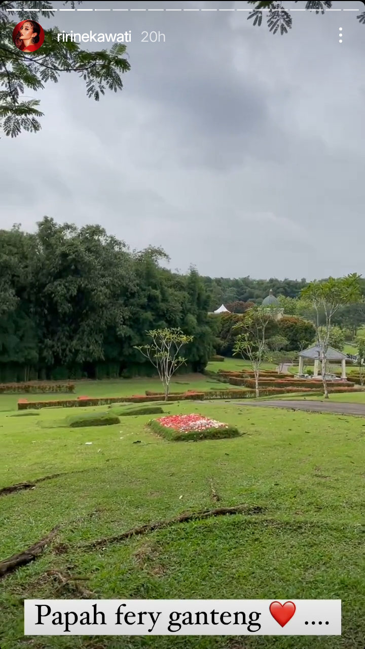 Sudah Menikah, Ririn Ekawati Sempat Ajak Ibnu Jamil Ziarah ke Makam Mendiang Suami