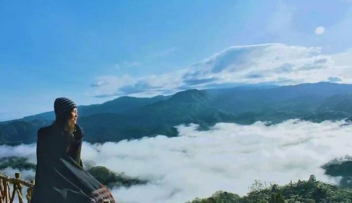 Puncak Gunung Luhur (Banten)
