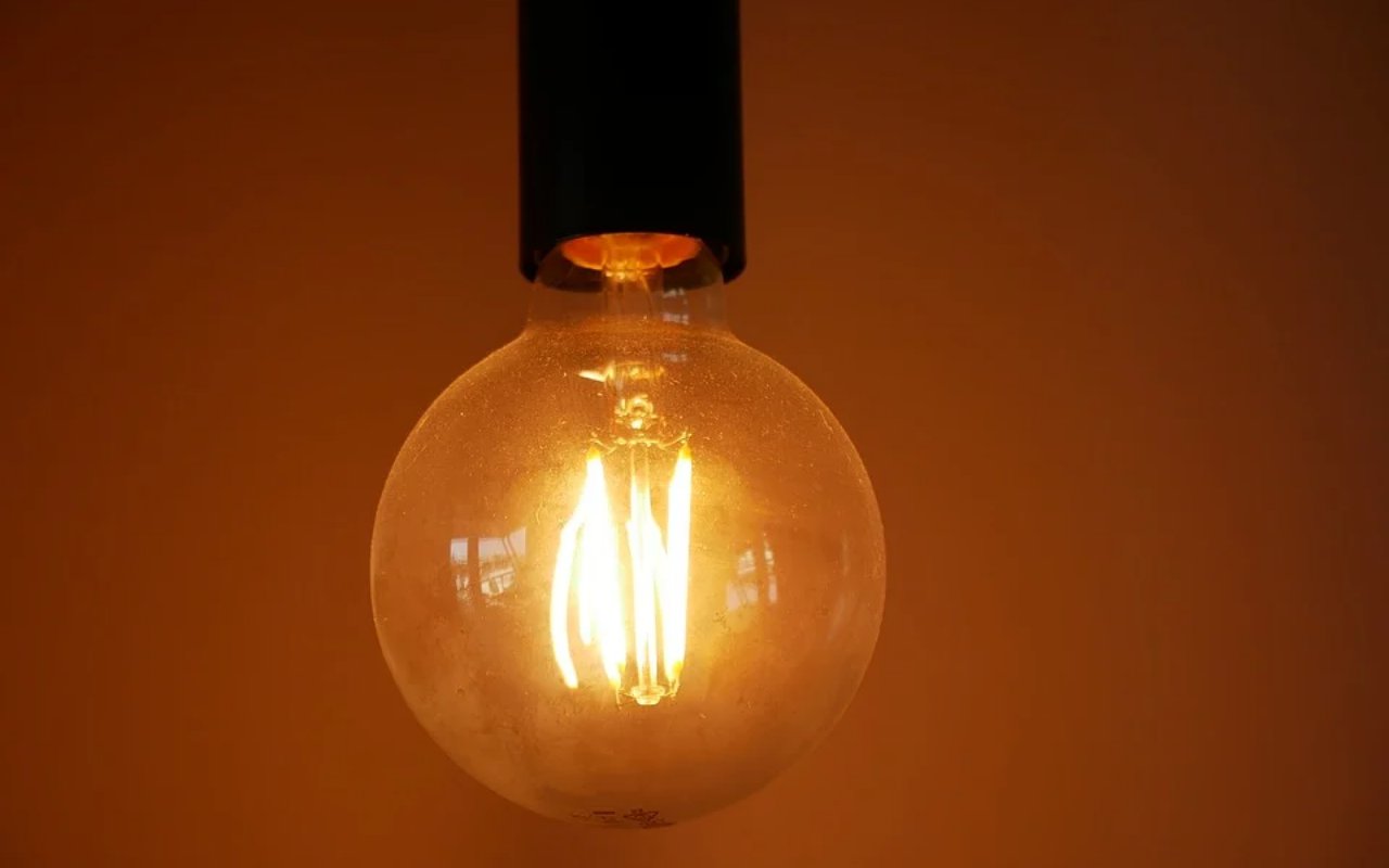 Pilih Sesuai Kebutuhan, Kenali 7 Jenis Lampu untuk Pencahayaan di Rumah