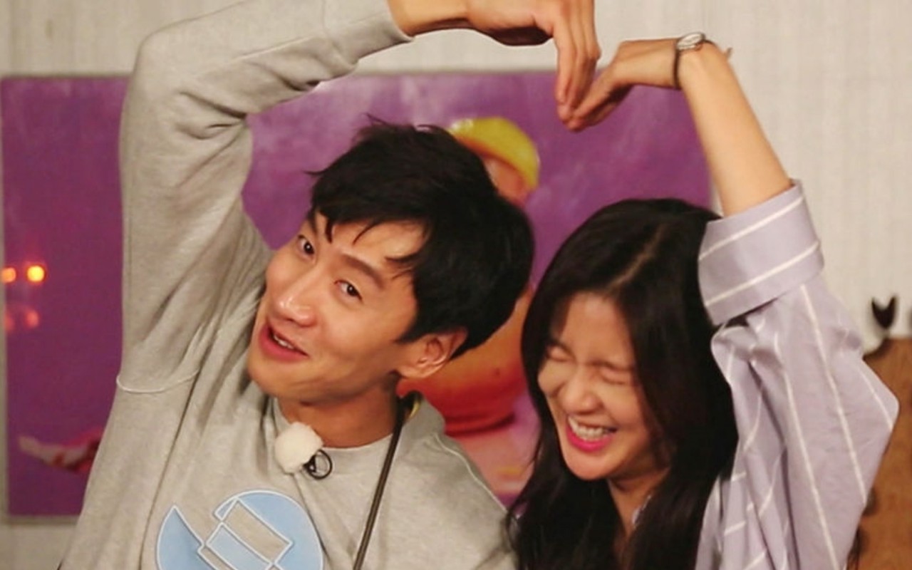 Lee Sun Bin Salting Ditanya Soal Lee Kwang Soo, Isyaratkan Masih Pacaran